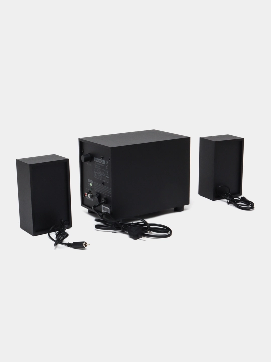 Sabvufer "Microlab M - 105", 2.1, 10 Vt RMS, 2,5 * 2 + 5 Vt