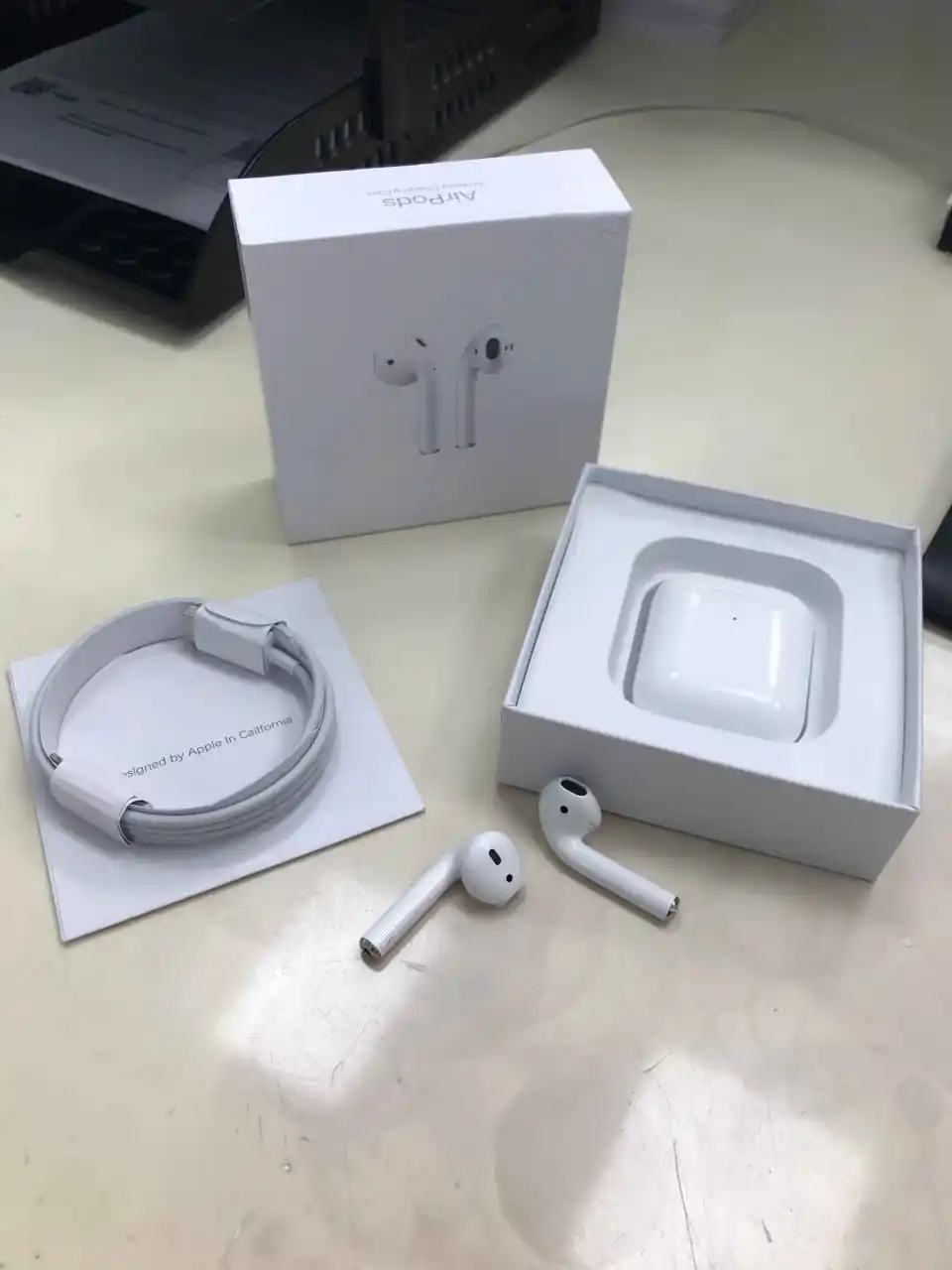 Simsiz quloqchinlar Pods 2, mikrofon, sensorli, chipli Bluetooth 