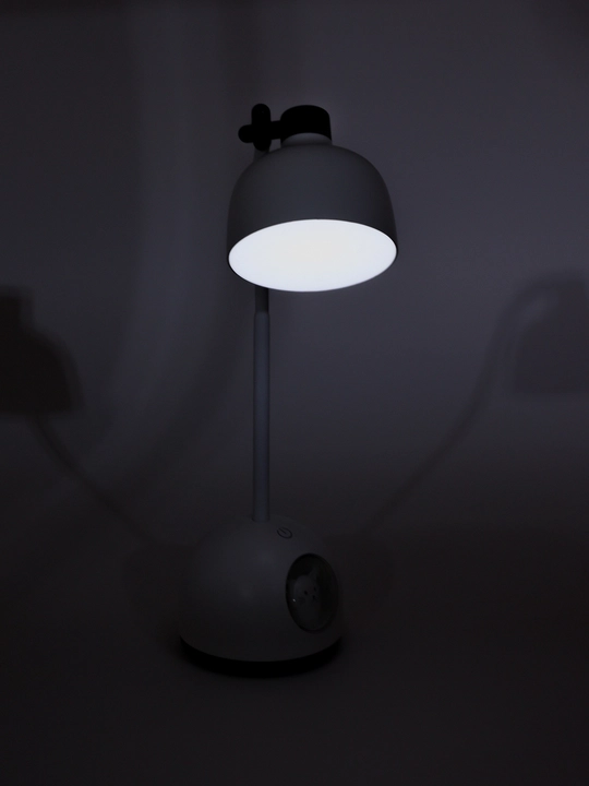 Led stol chiroqchasi