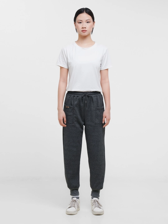 Cho'tkasi bo'yalgan jogger shimlari