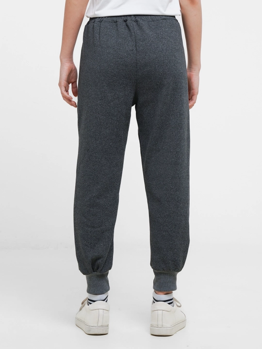 Cho'tkasi bo'yalgan jogger shimlari