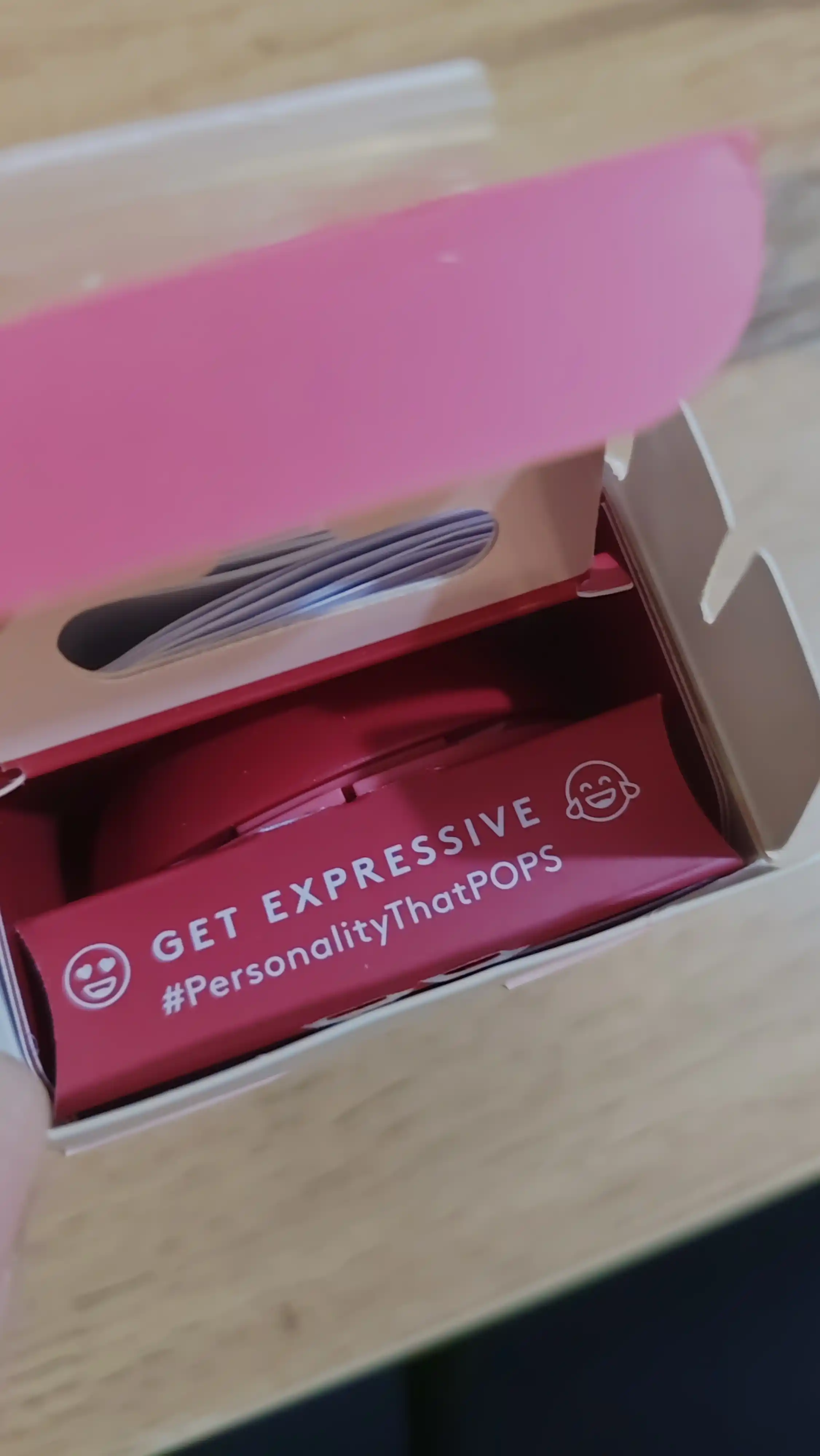 Simsiz sichqon Logitech POP Mouse emodzi bilan Blastyellow