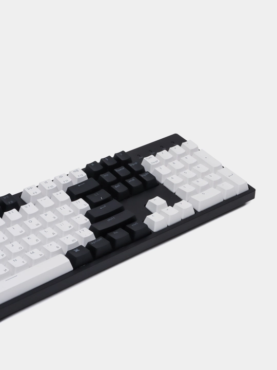 Simli oyin klaviaturasi Keychron C2 104Key, Gateron G Pro, Hot-Swap, RGB, C2H