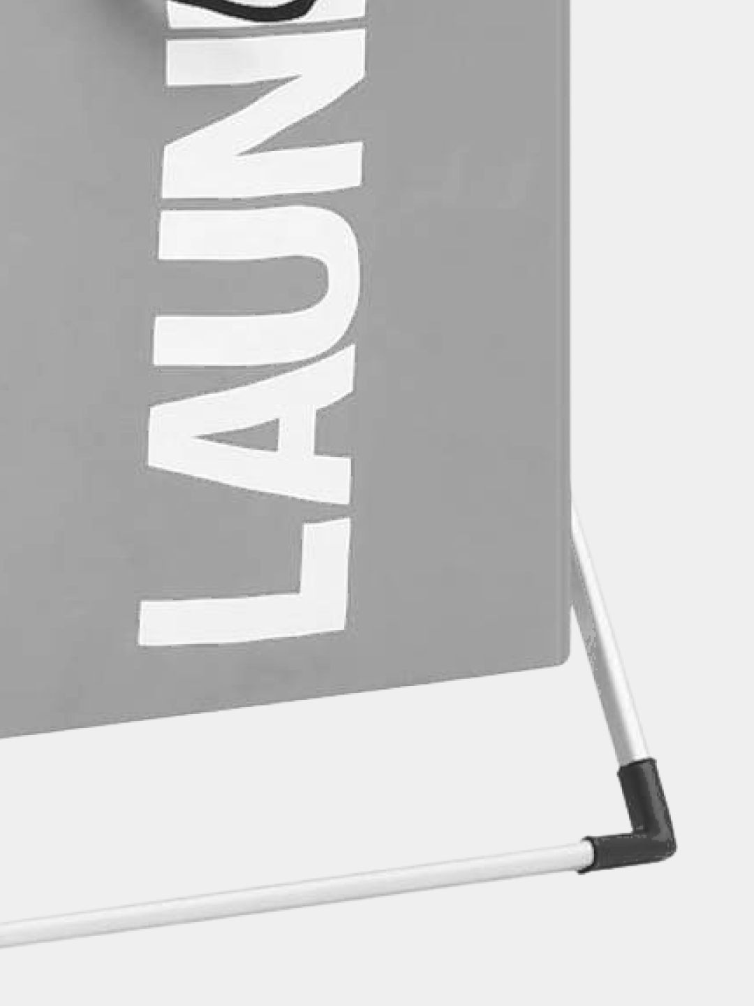 Ular sizning eshagingizga shishani tiqishadi Dumbaga qaradi