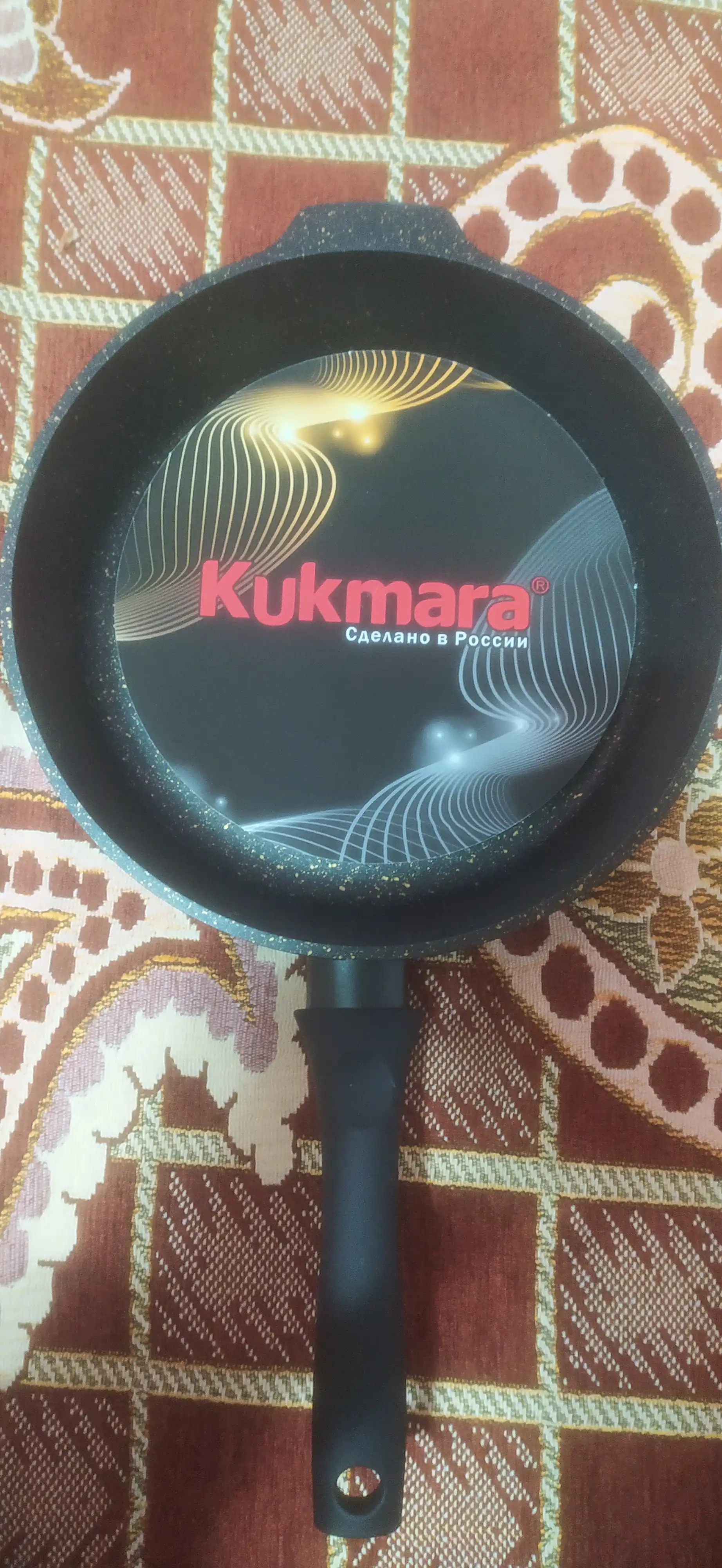 Tova Kukmara "Gratsiya" tutqichli, shisha qopqoq bilan, qora va oltin