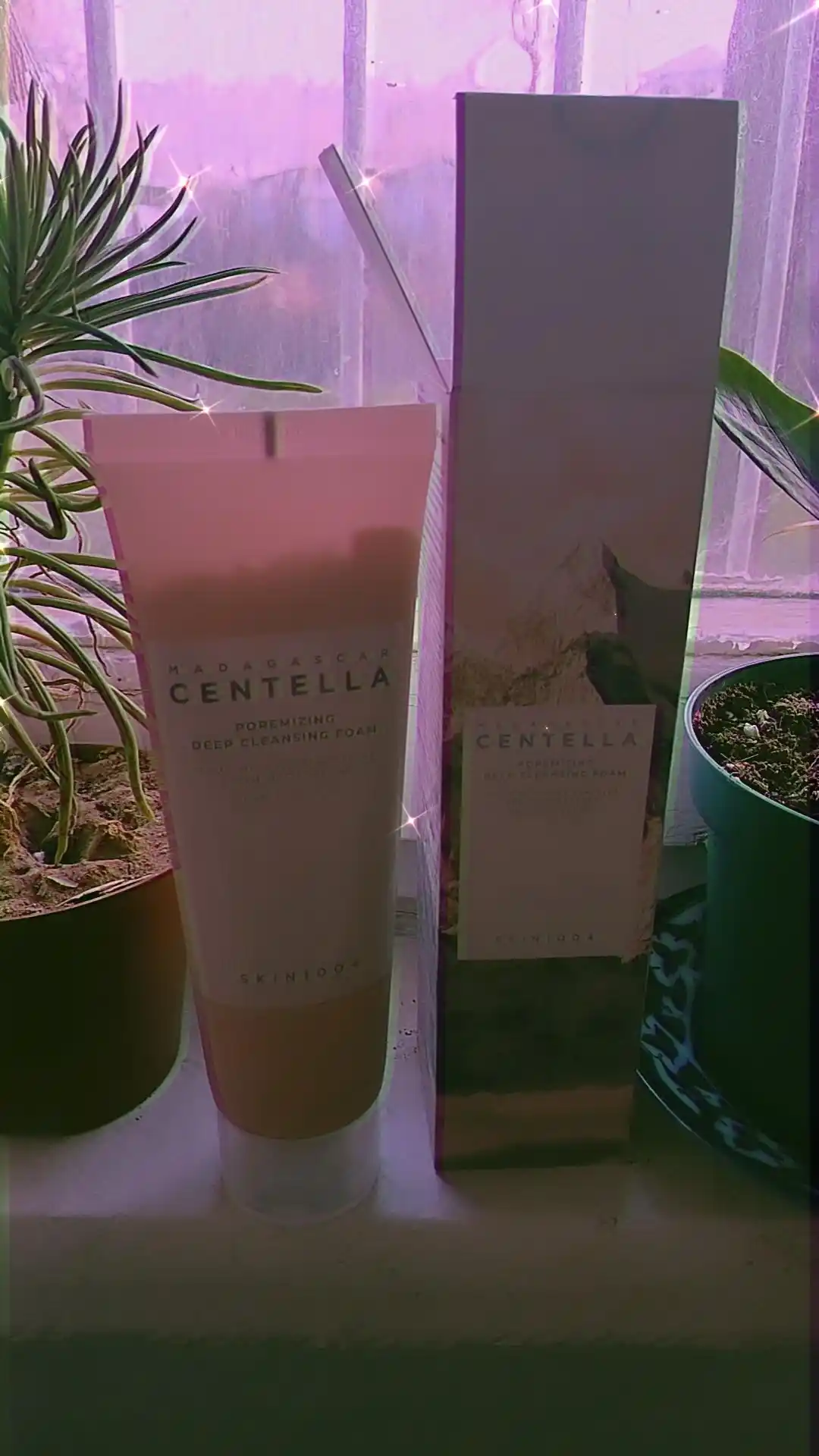 Глубоко очищающая пенка для сужения пор SKIN1004 Centella Poremizing Cleansing Foam, 125 м