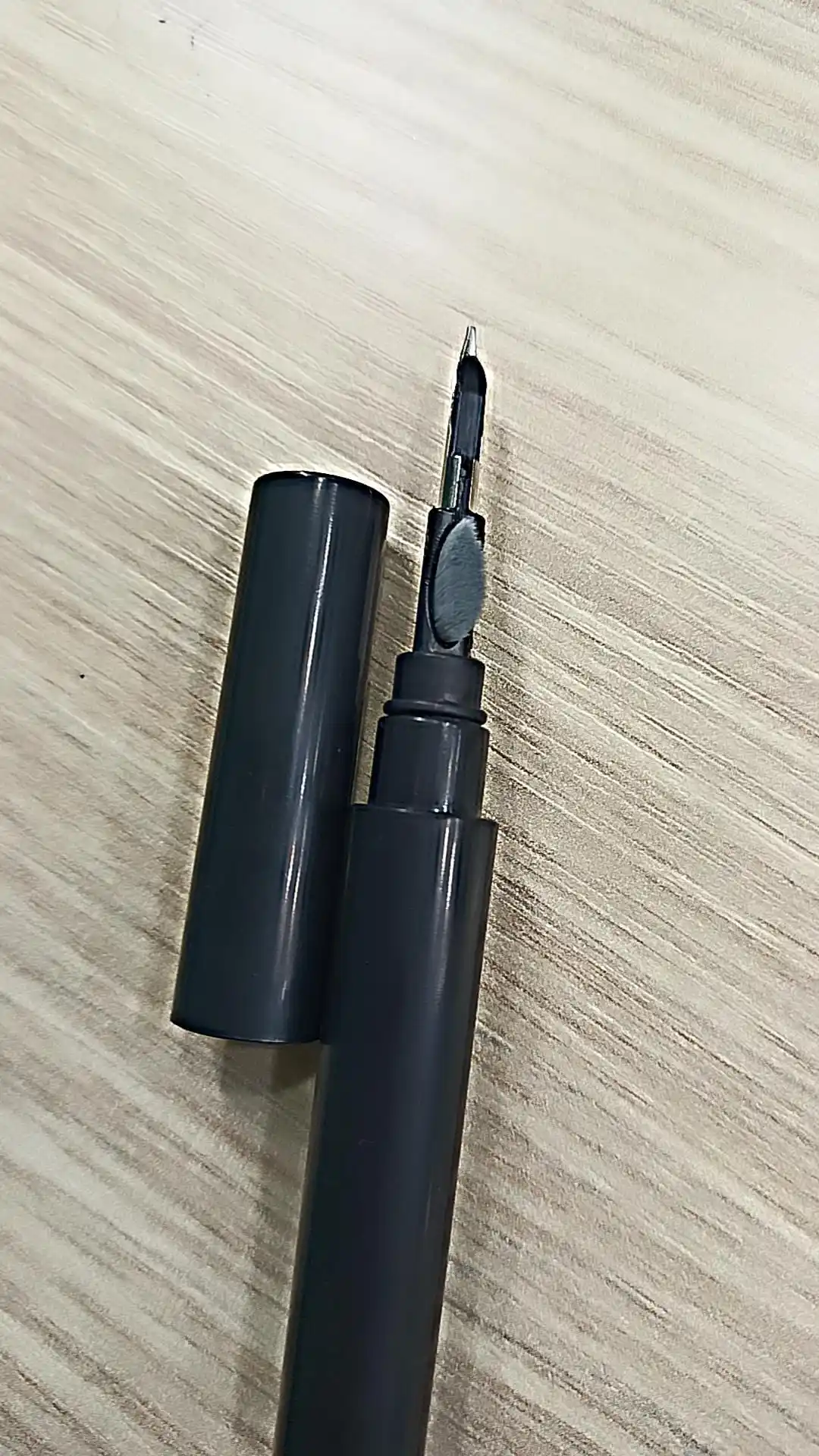 Щетка для чистки наушников, зарядки, телефонов 3 в 1 