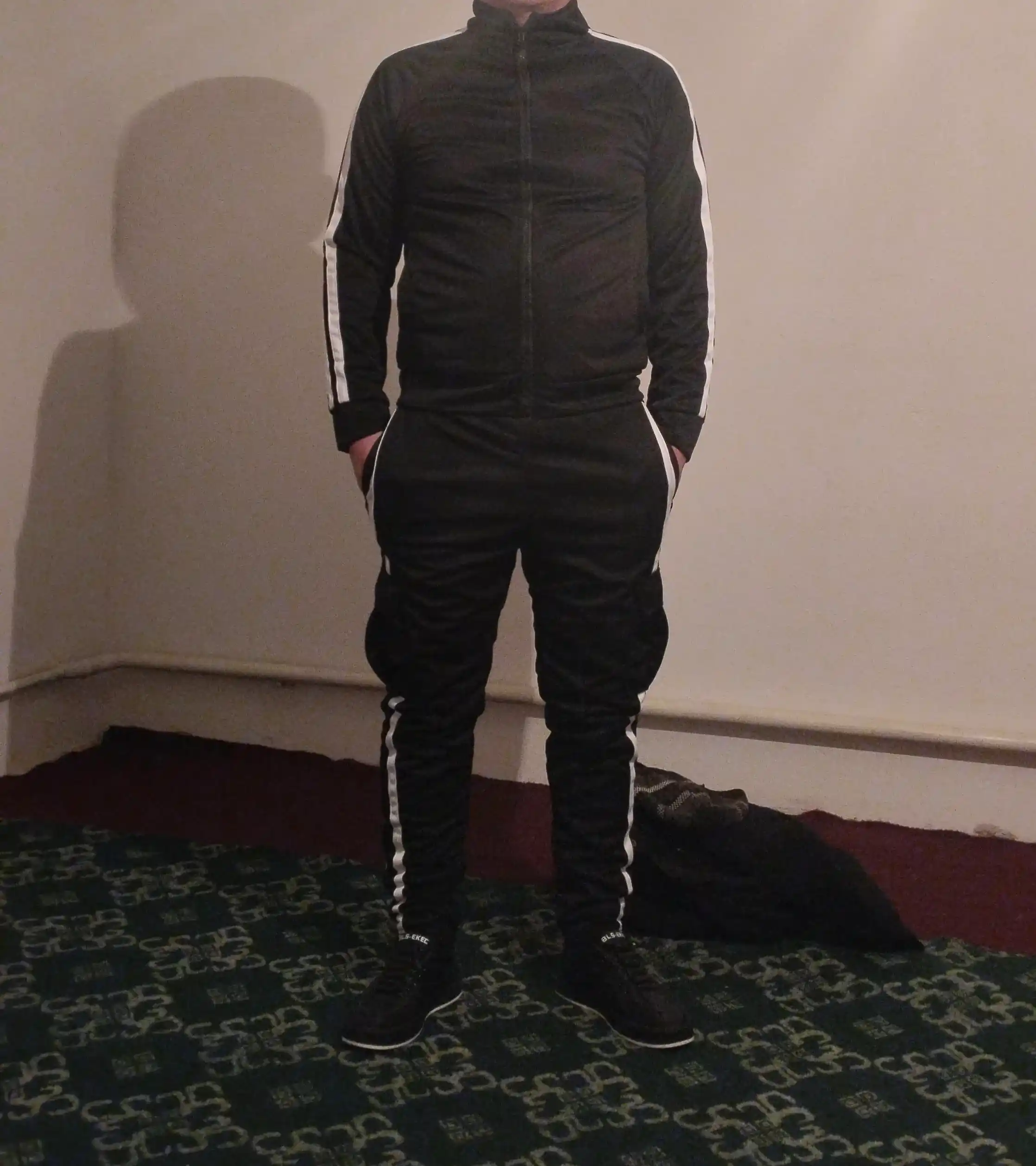 Erkaklar uchun ikki qismli sport kostyumi, olimpiyka va shimlar to‘plami, yengil sport kiyimi