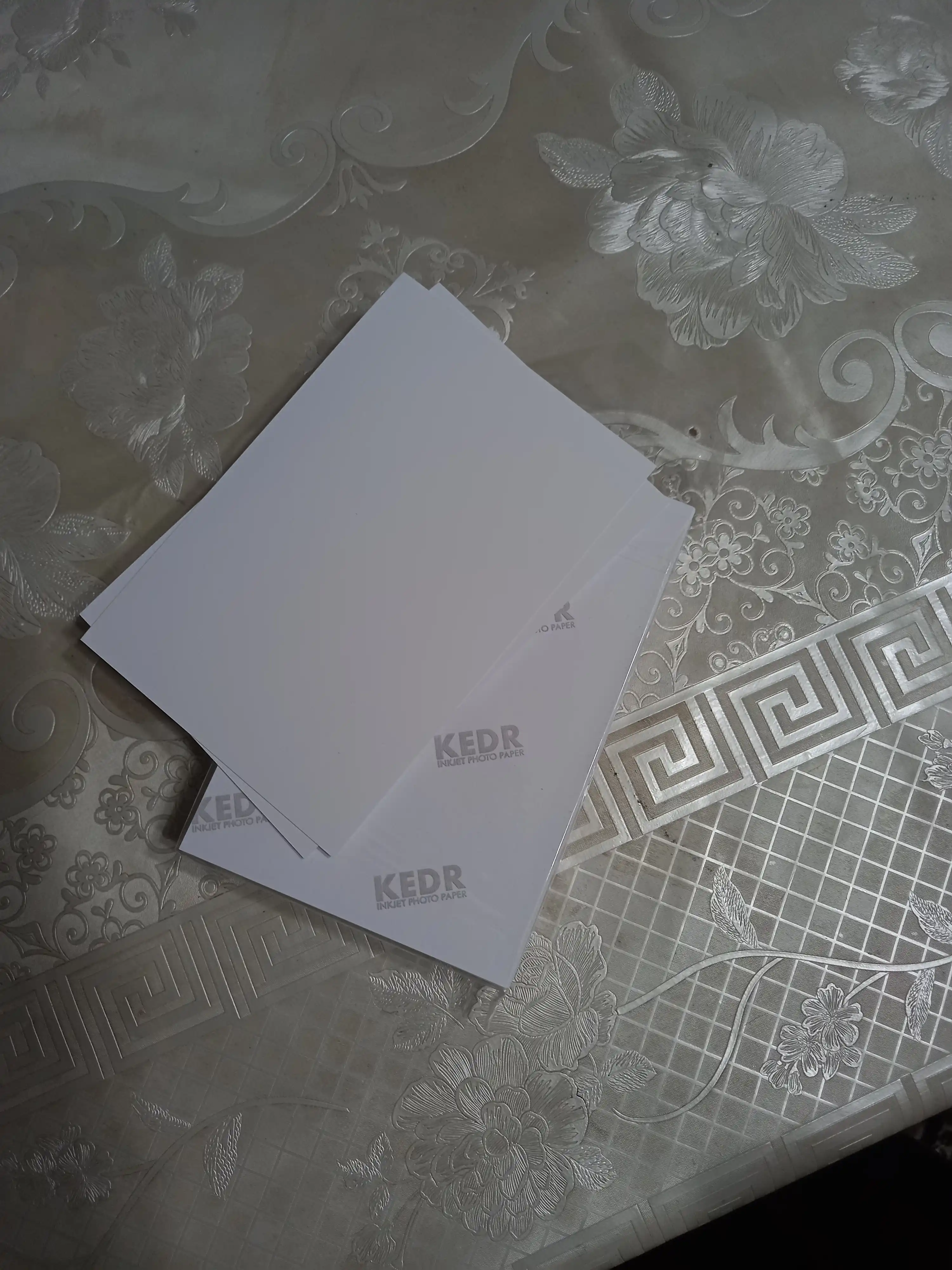 Professional foto qog'oz, porloq, o'lchami 10 sm*15 sm, 230 g/sm, formati 4R, 100 varaq