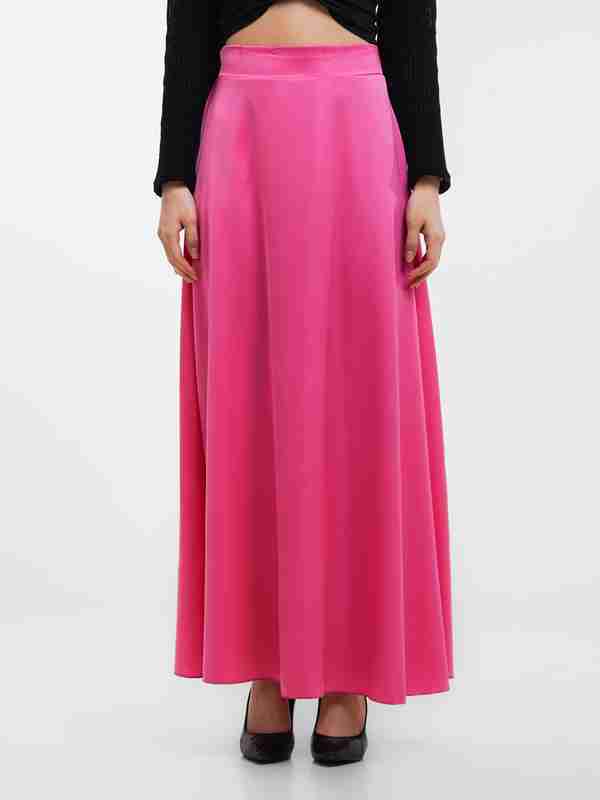 Trans ayolning yubkasi ostidagi surat Trans ayolning yubkasi ostidagi surat