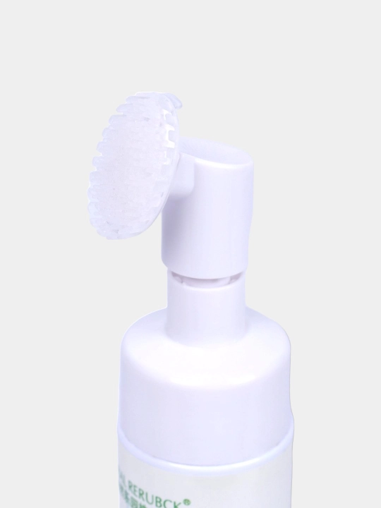Yuzni yuvish tozalovchi namlovchi ko'pik Nayral Rerubck cho'tka va Aloe Vera bilan, 150 ml