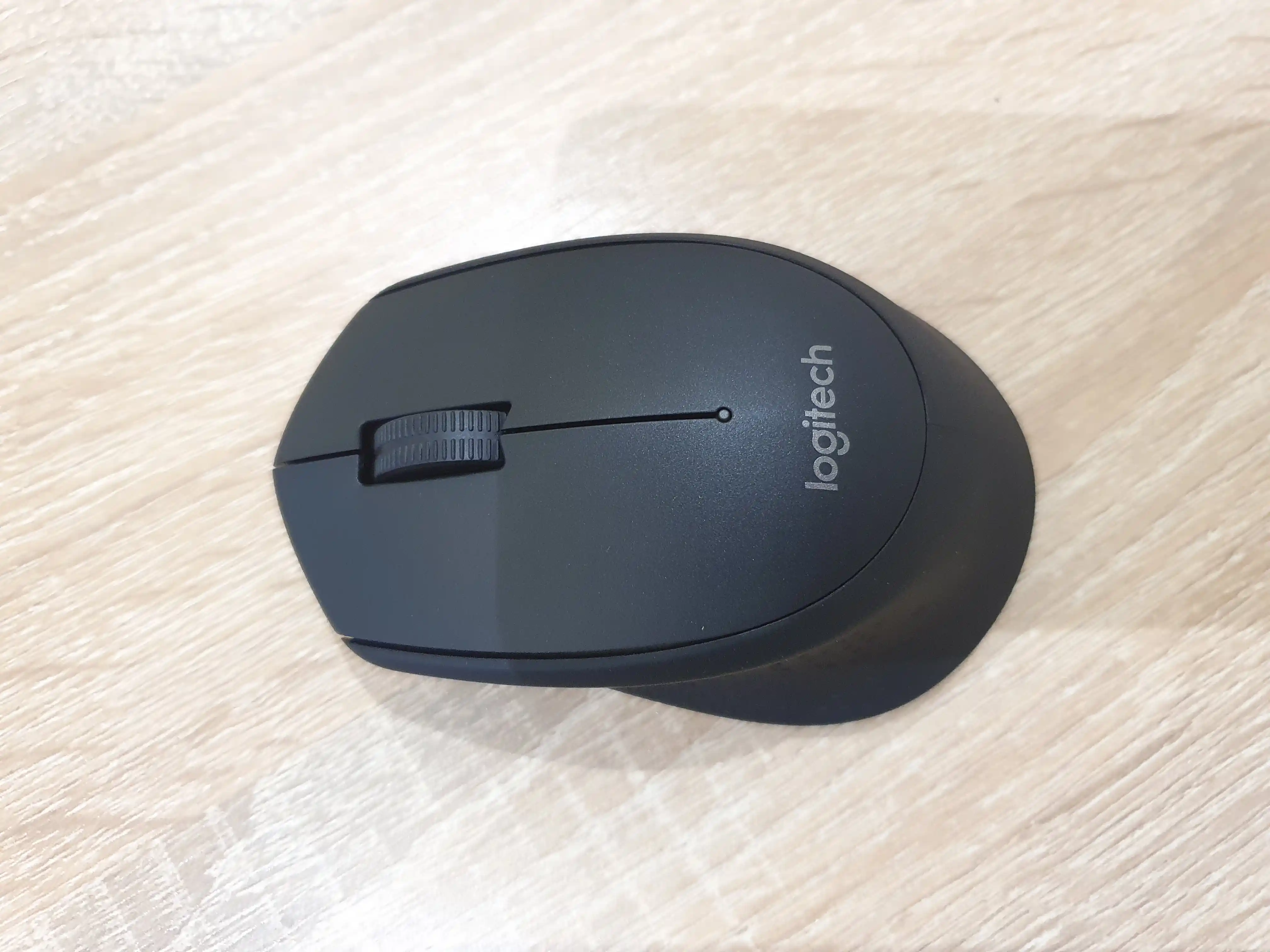 Simsiz sichqoncha Logitech M280, qulay qurilma