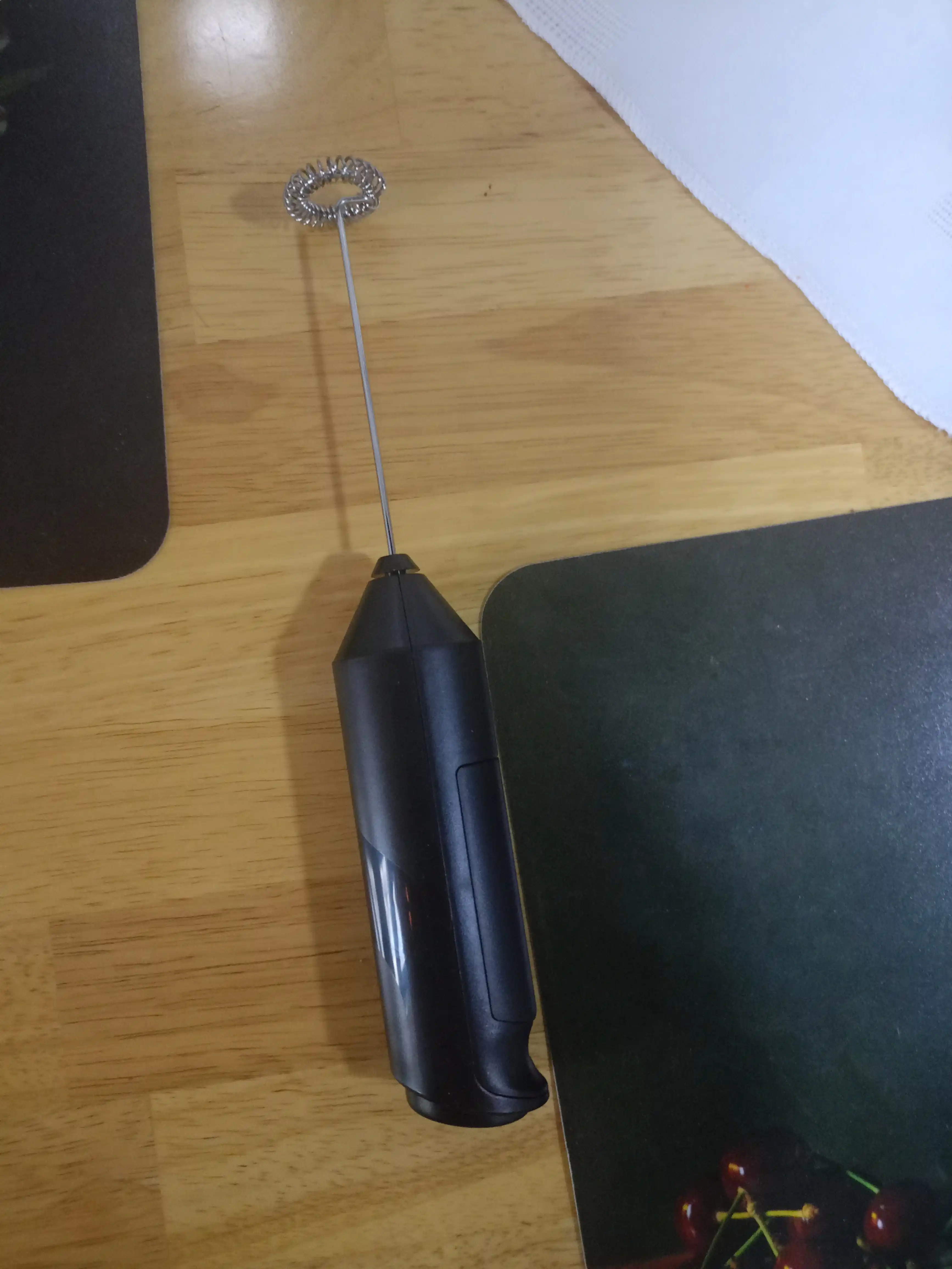 Kapuchinator, sut ko'pirtirgich, elektr