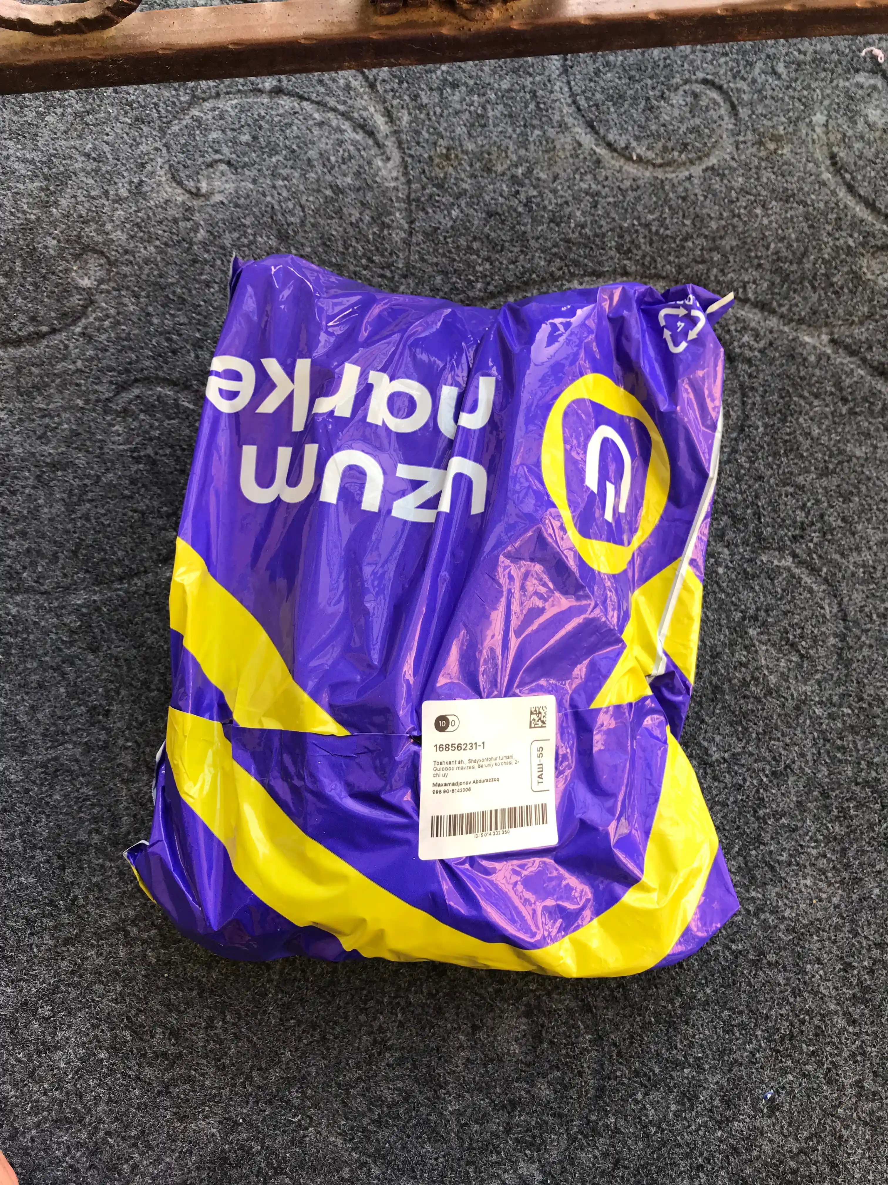 Erkaklar uchun kuz-bahor krossovkalari