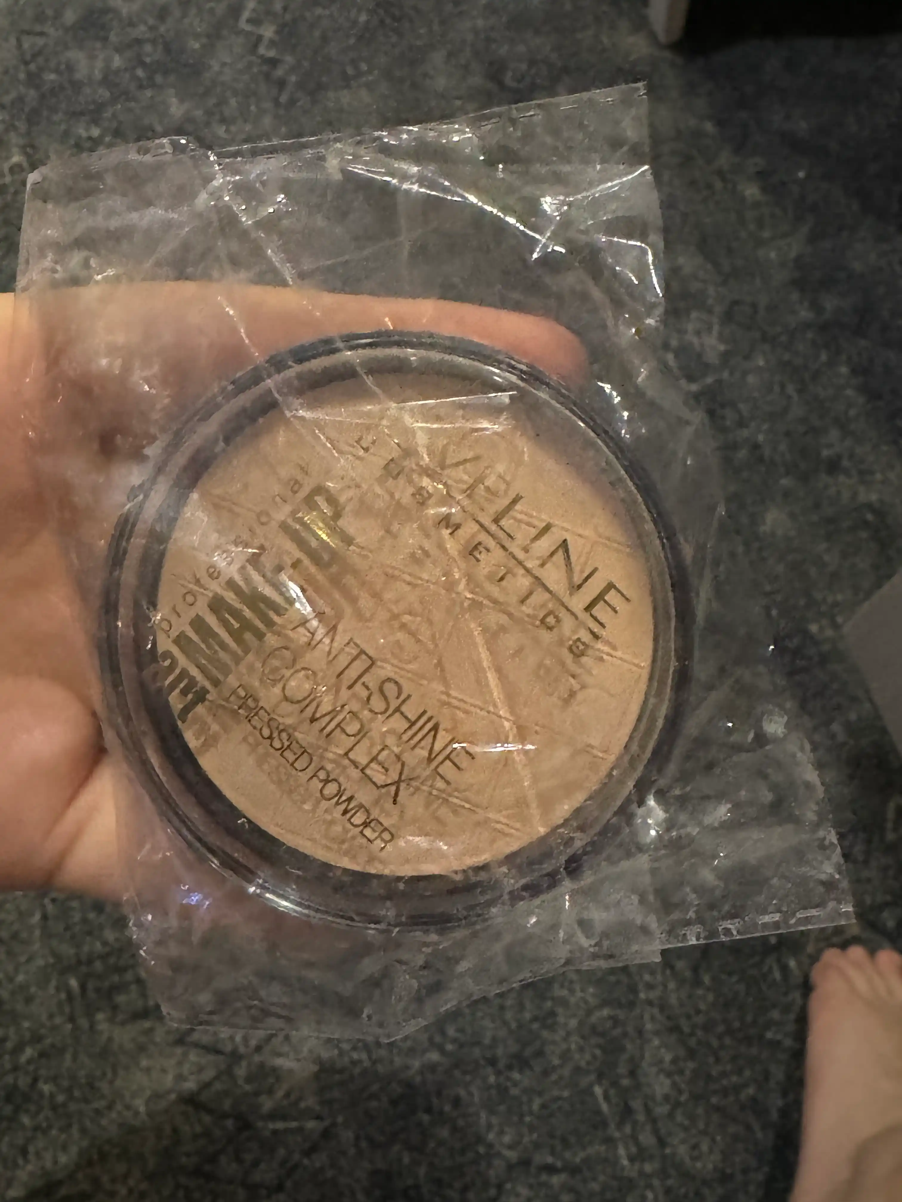 Пудра Eveline Anti Shine, матирующая минеральная, тон 32