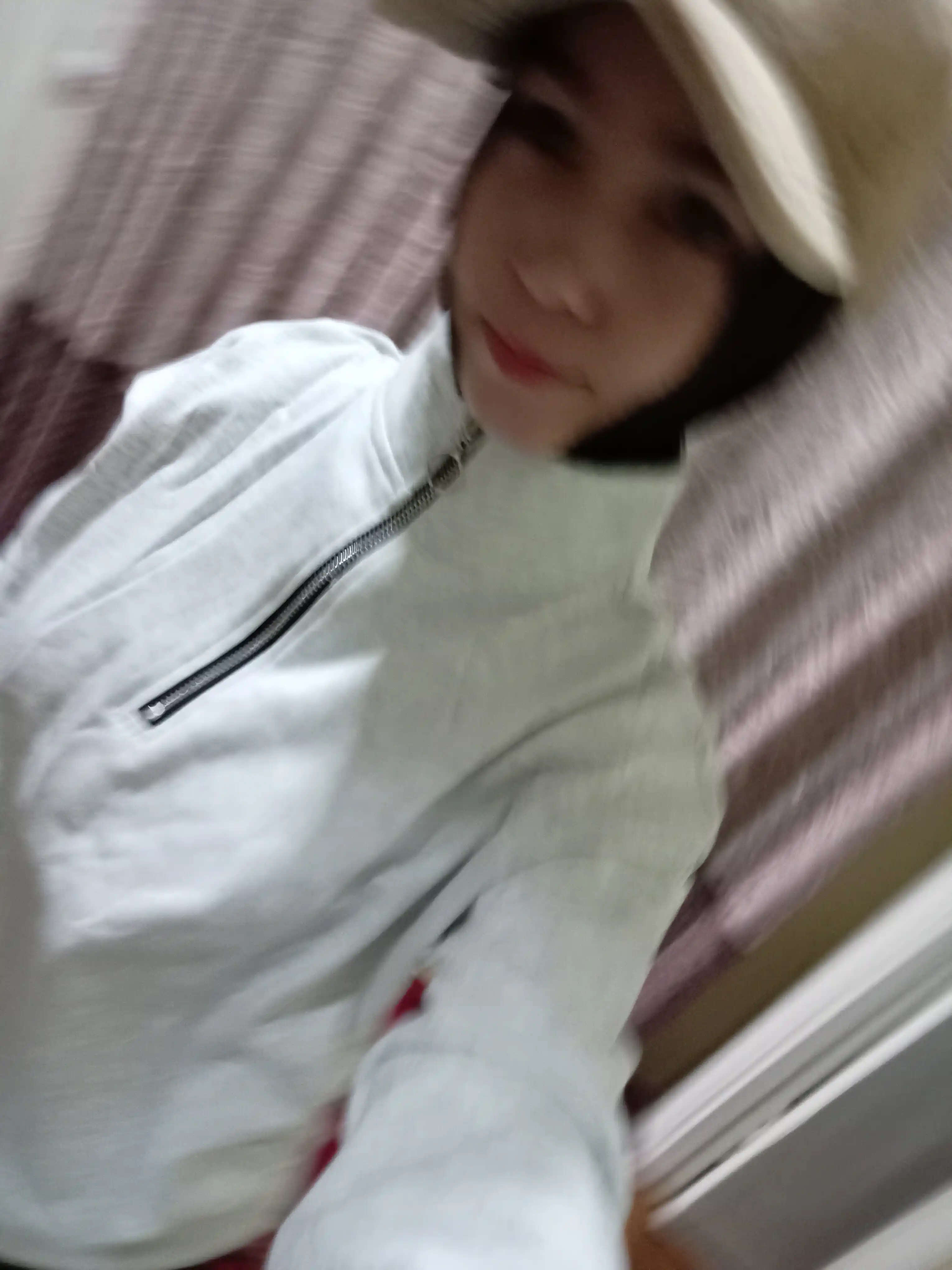 Толстовка Selfie с молнией