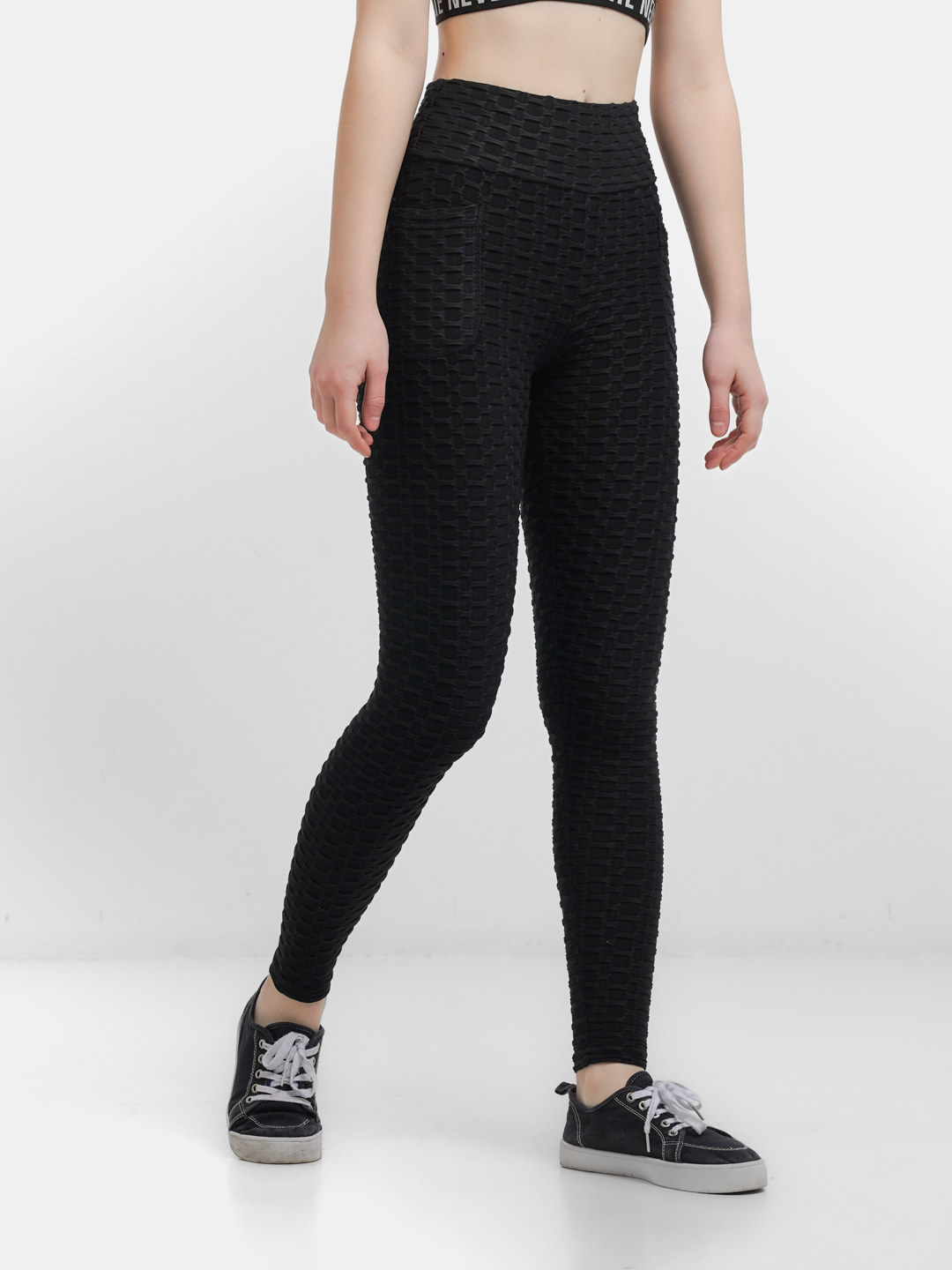 Kreml kursantlarining qizlari yalangoch. Vladivostokdan yalangoch qizning surati