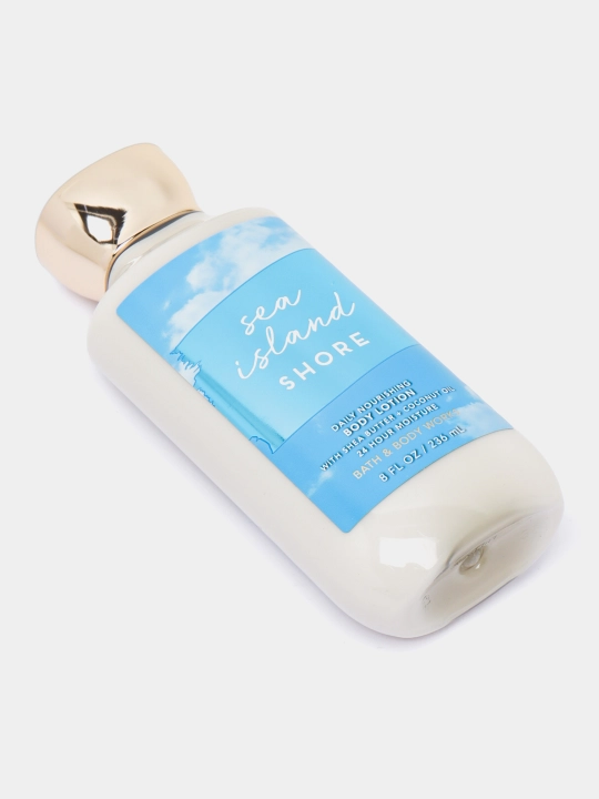 BATH AND BODY WORKS Парфюмepный увлажняющий лосьон для тела, 236 мл