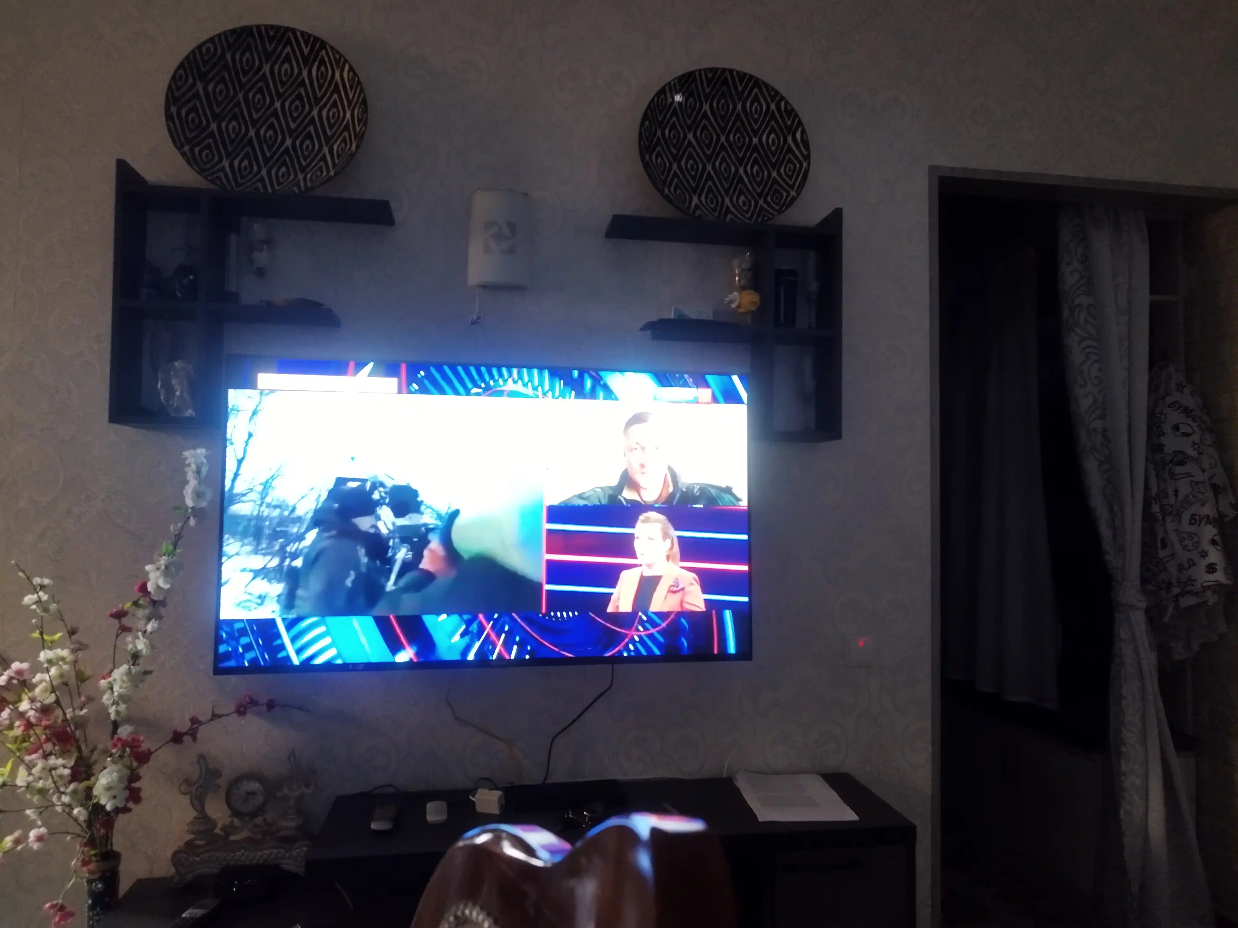 ZENO P-500, 32-70 dyuymli kronshteyn, televizor va monitor uchun taglik