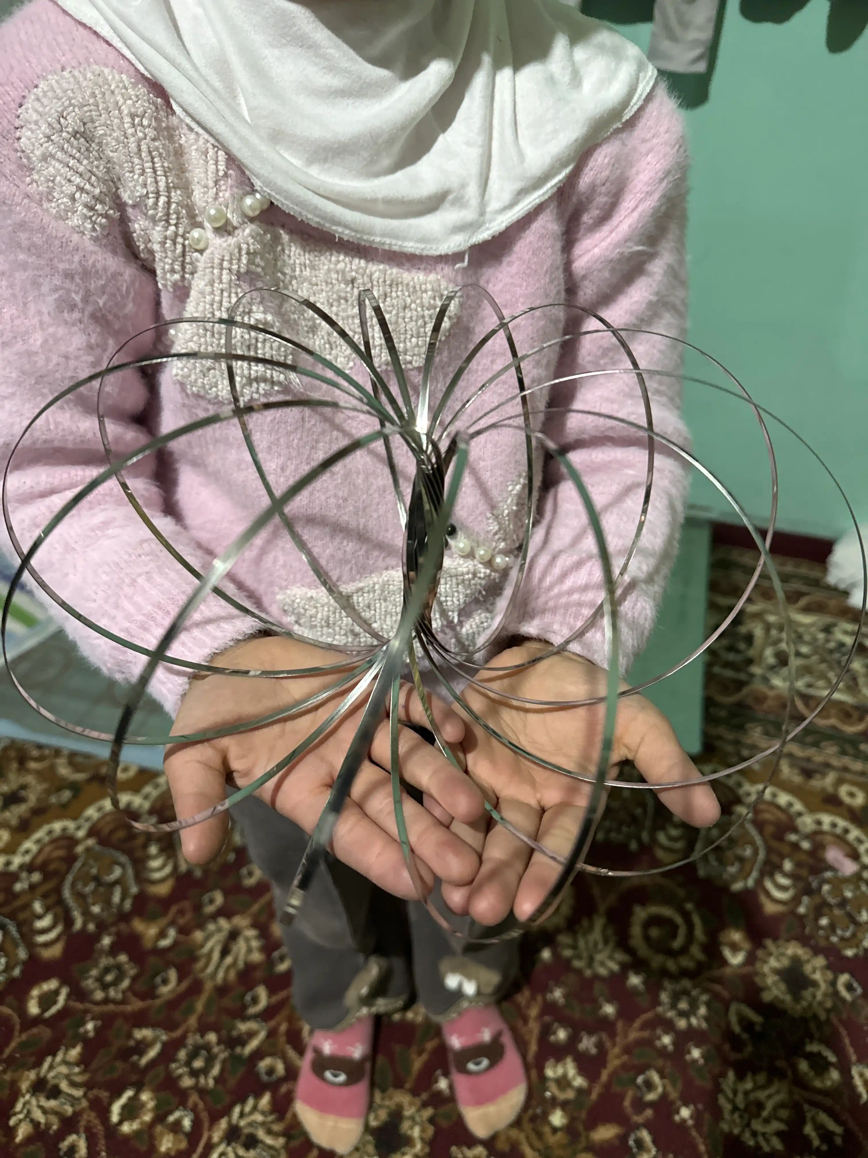 Stressga qarshi sehrli bilaguzuk, bolalar uchun sovg'a antistress spinner varrak