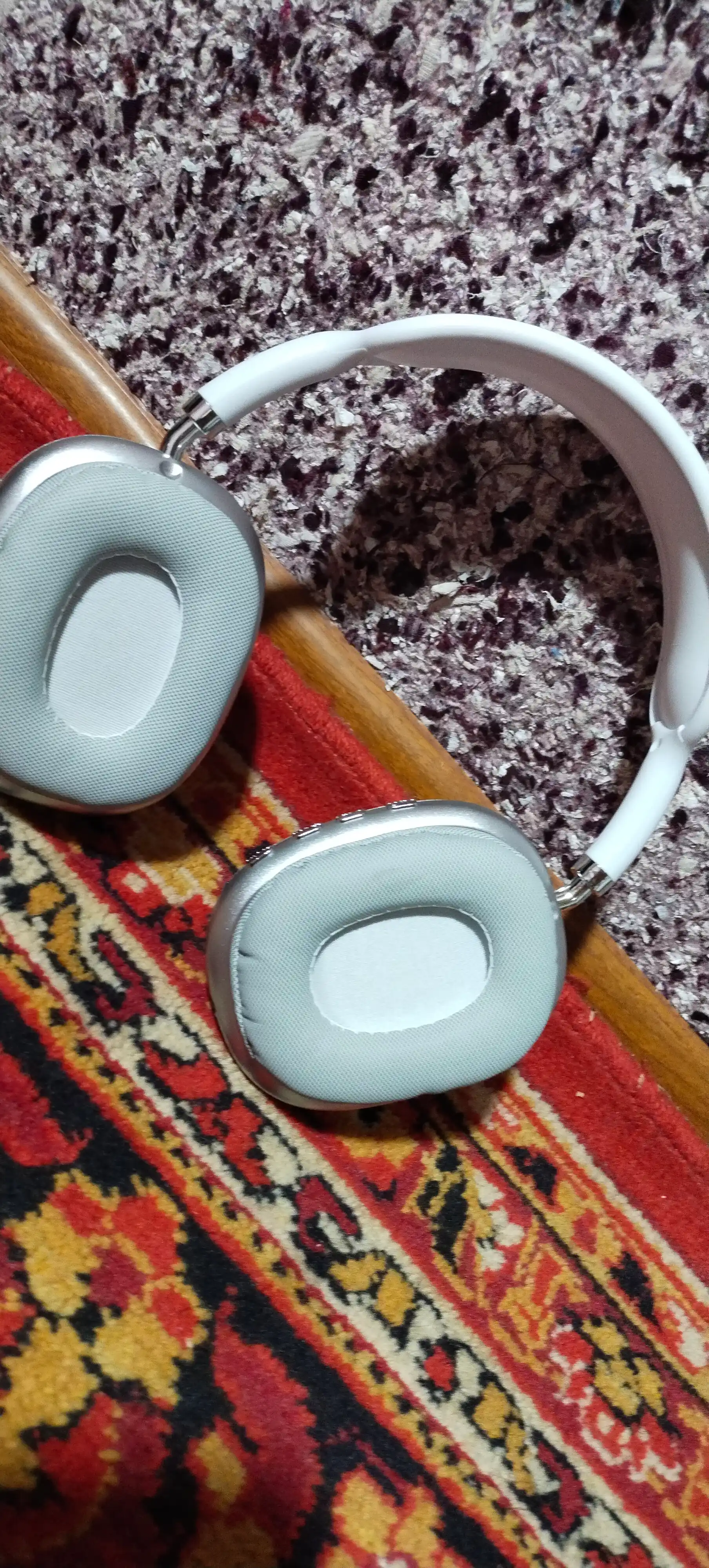 Simsiz quloqchinlar "P9 Bluetooth", "Pods Max RGB AP J01", mikrofon bilan