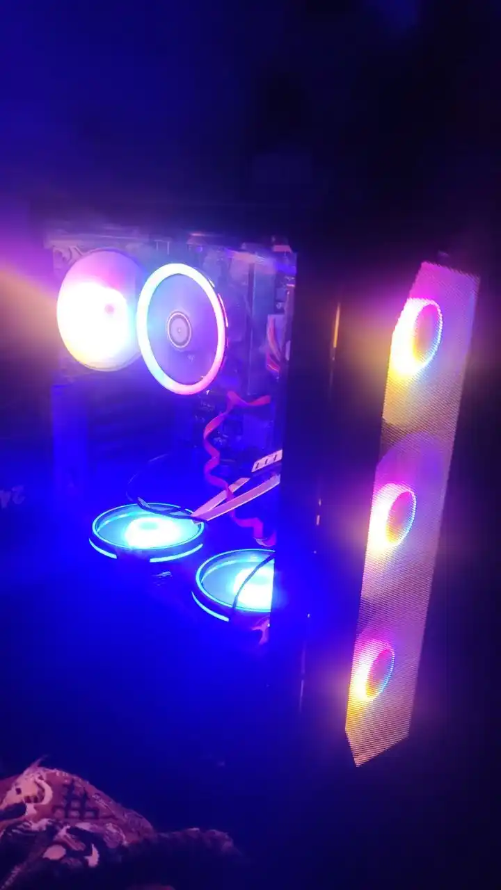 Компьютерный корпус Zalman N4 N4REV.1, 6 кулеров в комплекте, стекло, RGB подсветка