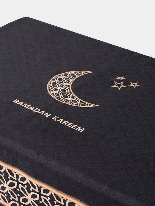 Ramazon dasturxoni, suv o'tkazmaydigan, Eid logotipi bosilgan