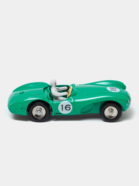 Aston Martin, PEUGEOT J7 1/43 коллекционная игрушечная машинка от Dinky toys и Mattel