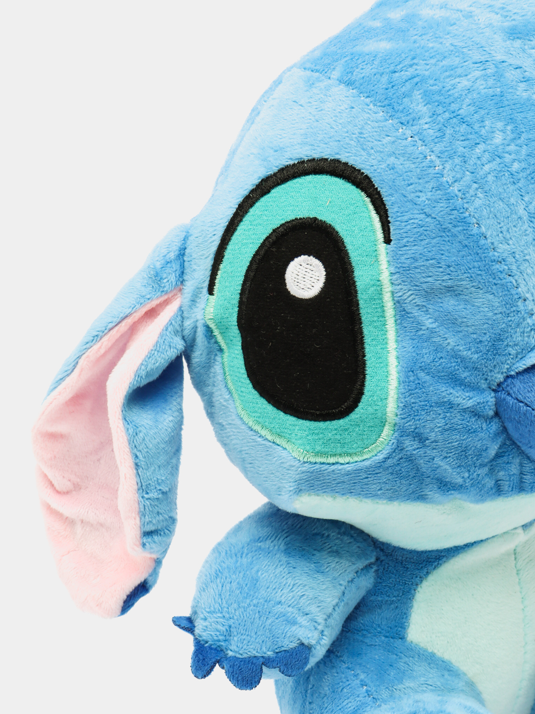 Onlayn lezbiyenlar sizni paypoqlaringizni yalashga majbur qiladi Porno tasodifan yozib olingan.