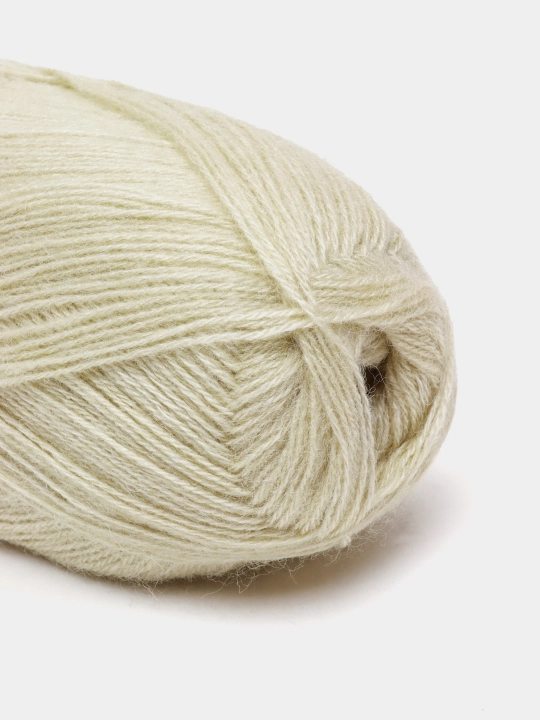Нить для вязания Angora gold, 20% шерсть 80% акрил, 100 гр, 550 м