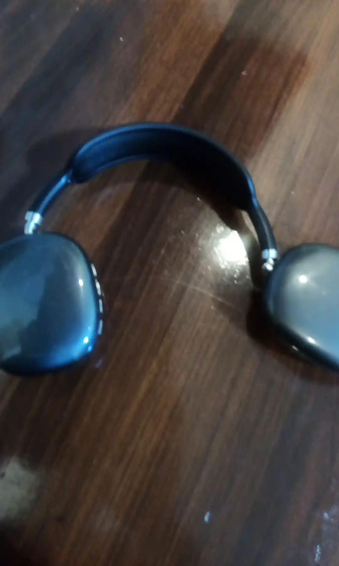 Simsiz quloqchinlar P9 Bluetooth, xotira kartasi SD va mikrofon qo'llab-quvatlaydi