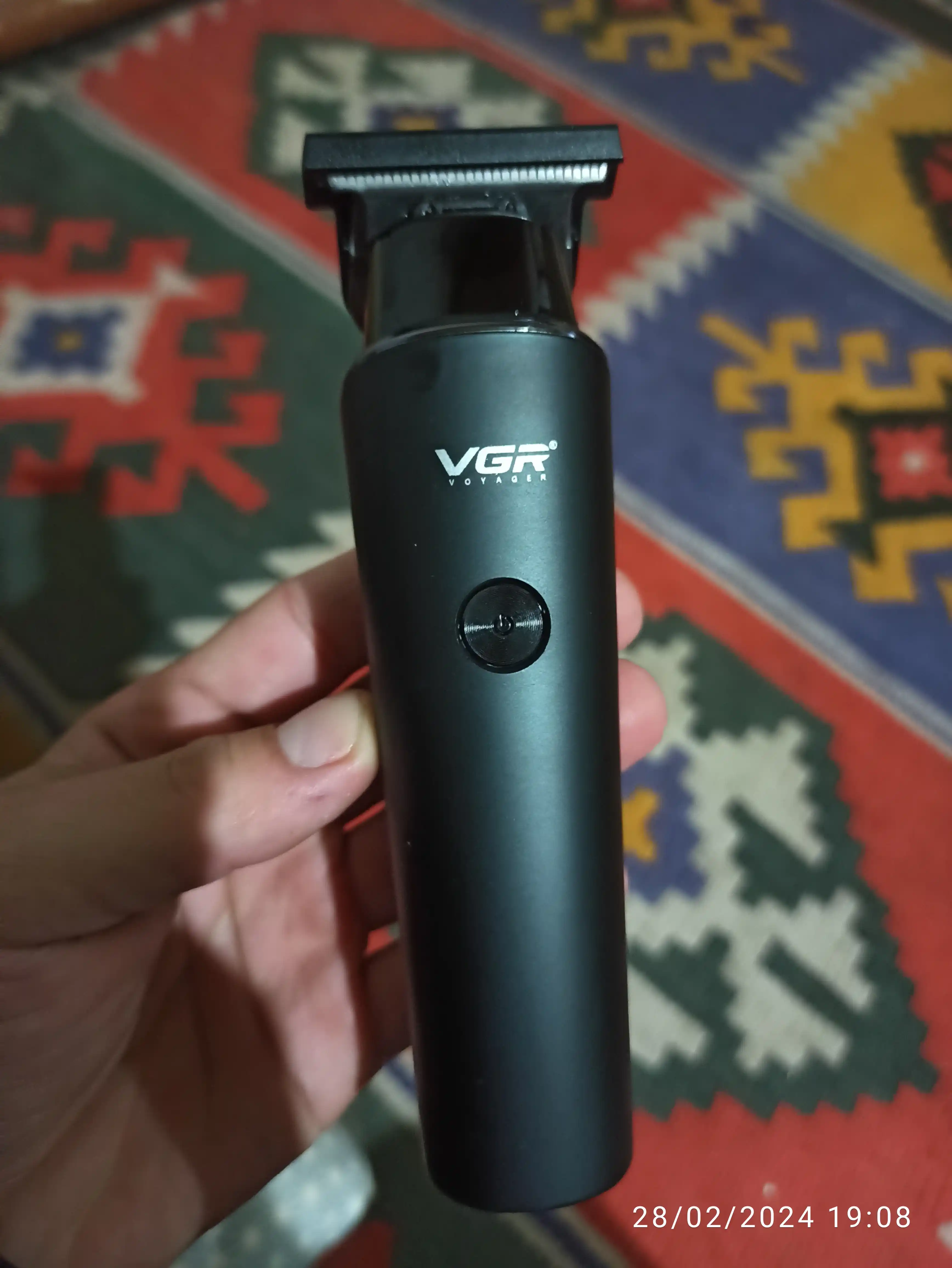 Professional simsiz soch va soqol olish kesish mashinkasi trimmer VGR V-937, LCD displeyli