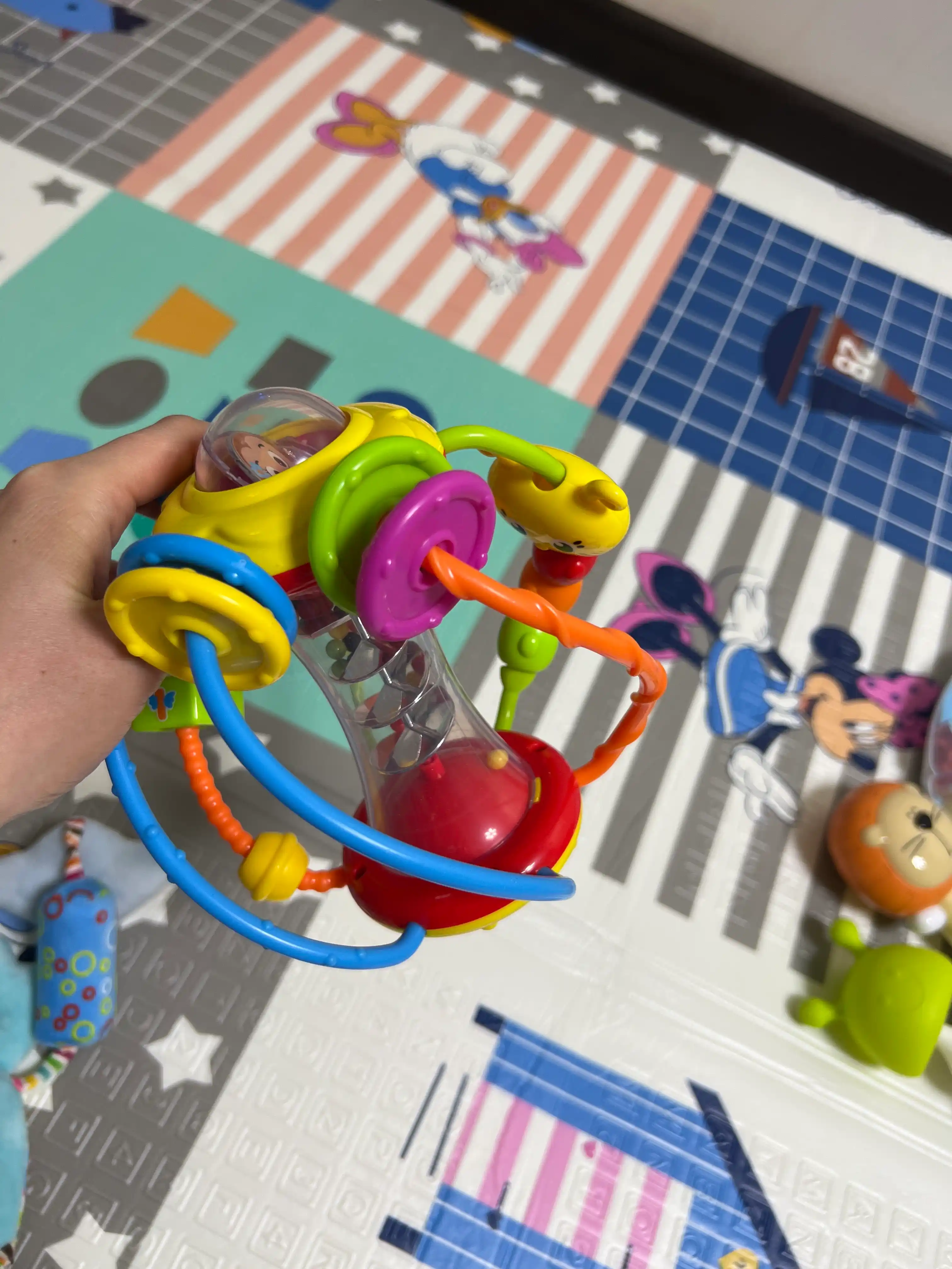 Bolalar uchun interaktiv o'yinchoq Toddlers World Activity Ball
