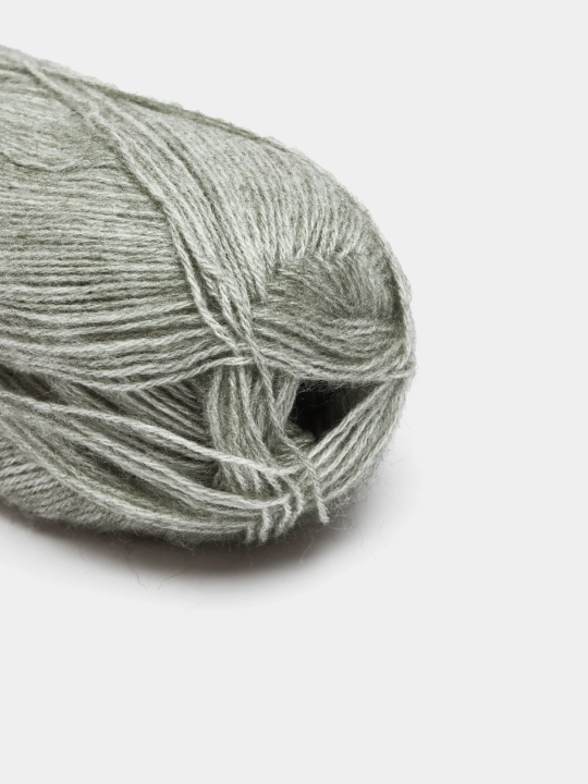 Нить для вязания Angora gold, 20% шерсть 80% акрил, 100 гр, 550 м