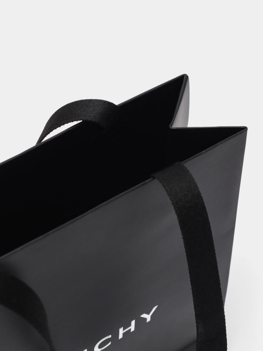 Givenchy sovg'a paketlari, 17 sm * 17 sm * 6 sm