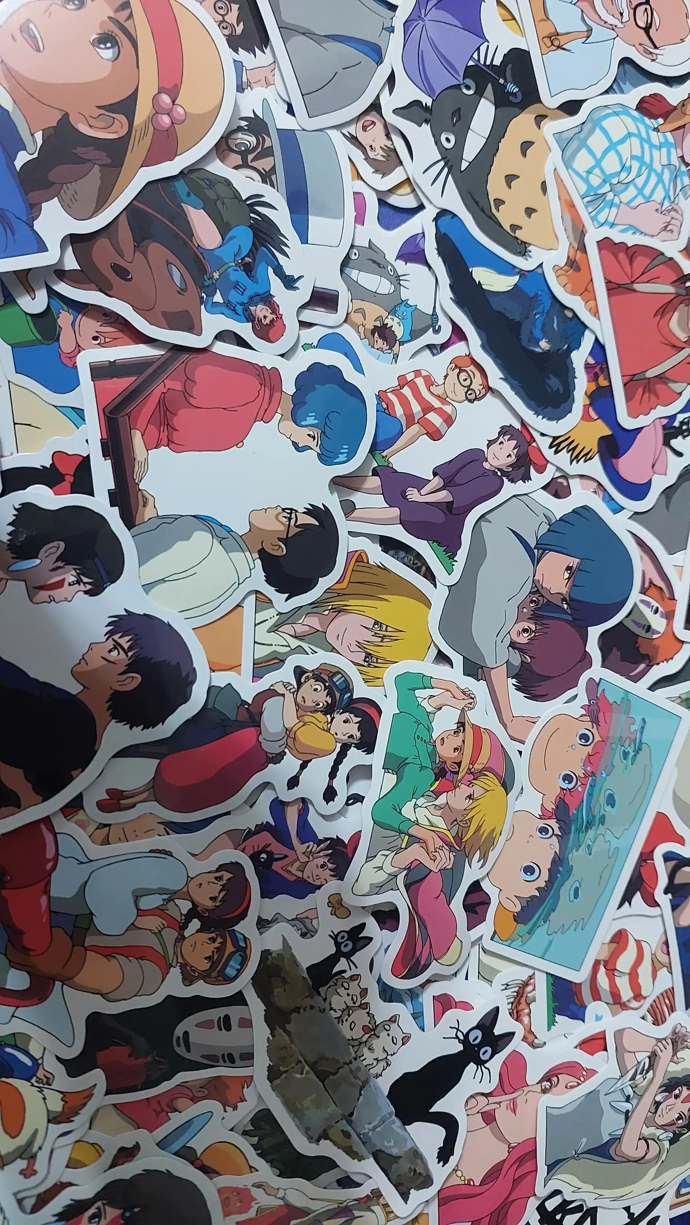 Nakleykalar, stikerlar Anime, One Piece, Mening qo'shnim Totoro, Kuromi, Hello Kitty