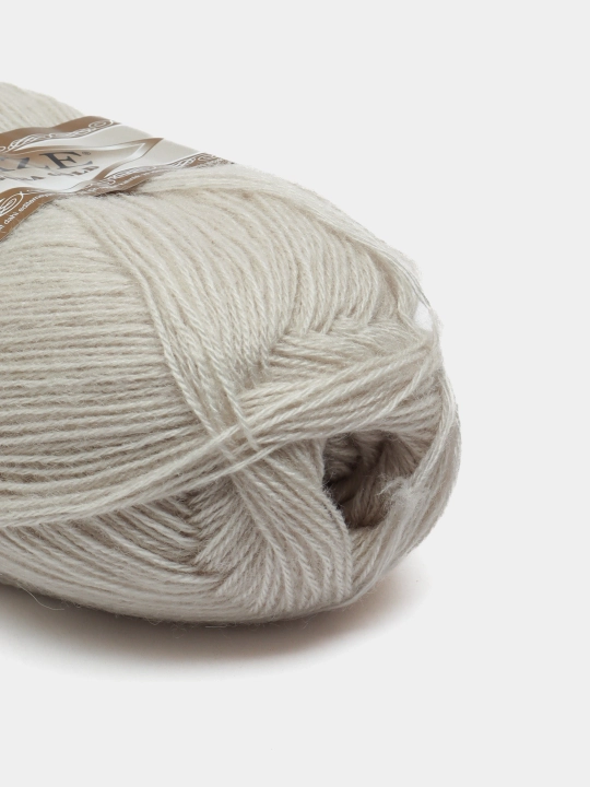 Нить для вязания Angora gold, 20% шерсть 80% акрил, 100 гр, 550 м