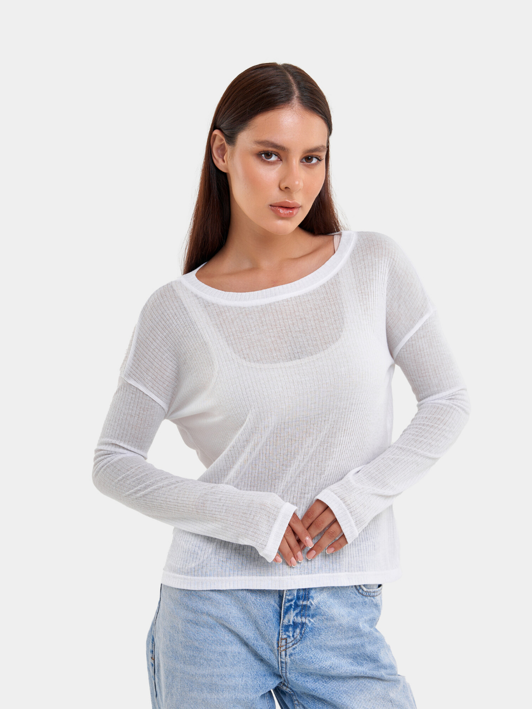 Shaffof sariq külotli ayollar