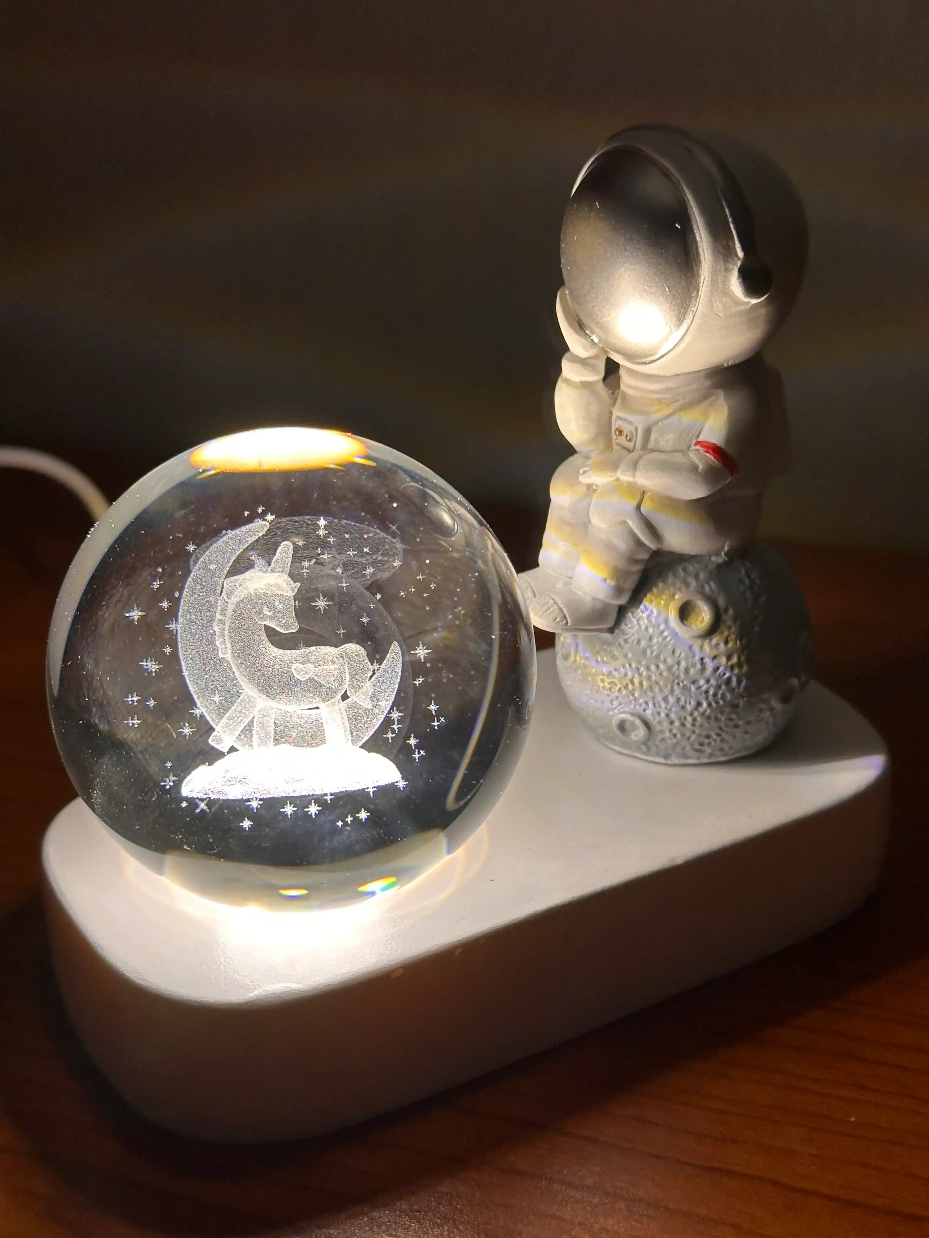 Ночник Космонавт и хрустальный шар, USB
