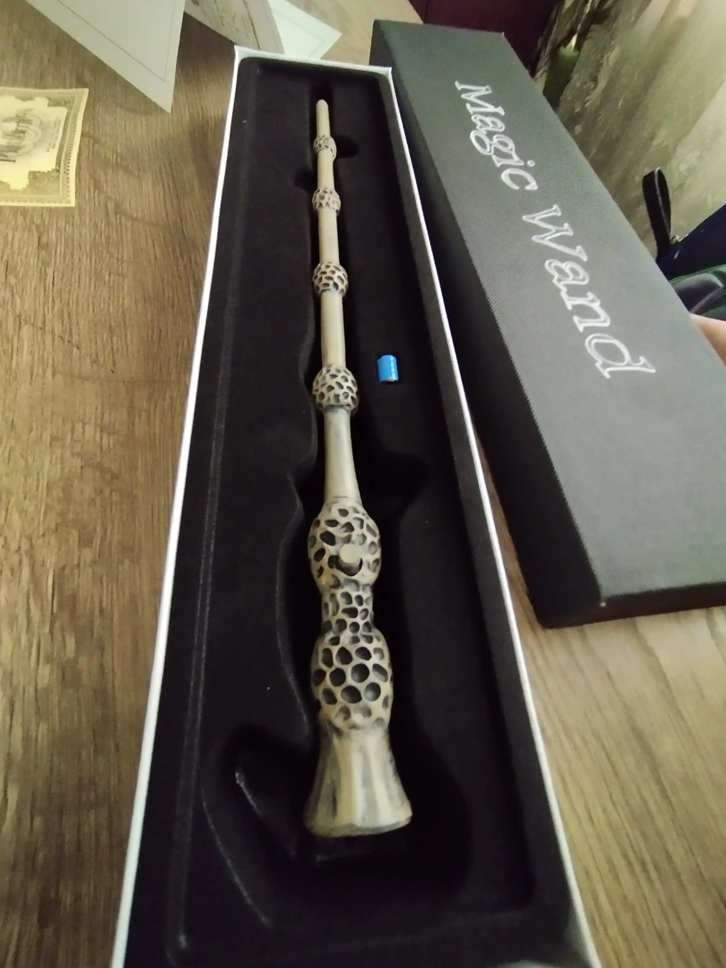 Chiroqli sehrli tayoqcha Harry Potter chiroq bilan, Dambldor, Garri Potter, Volendemort