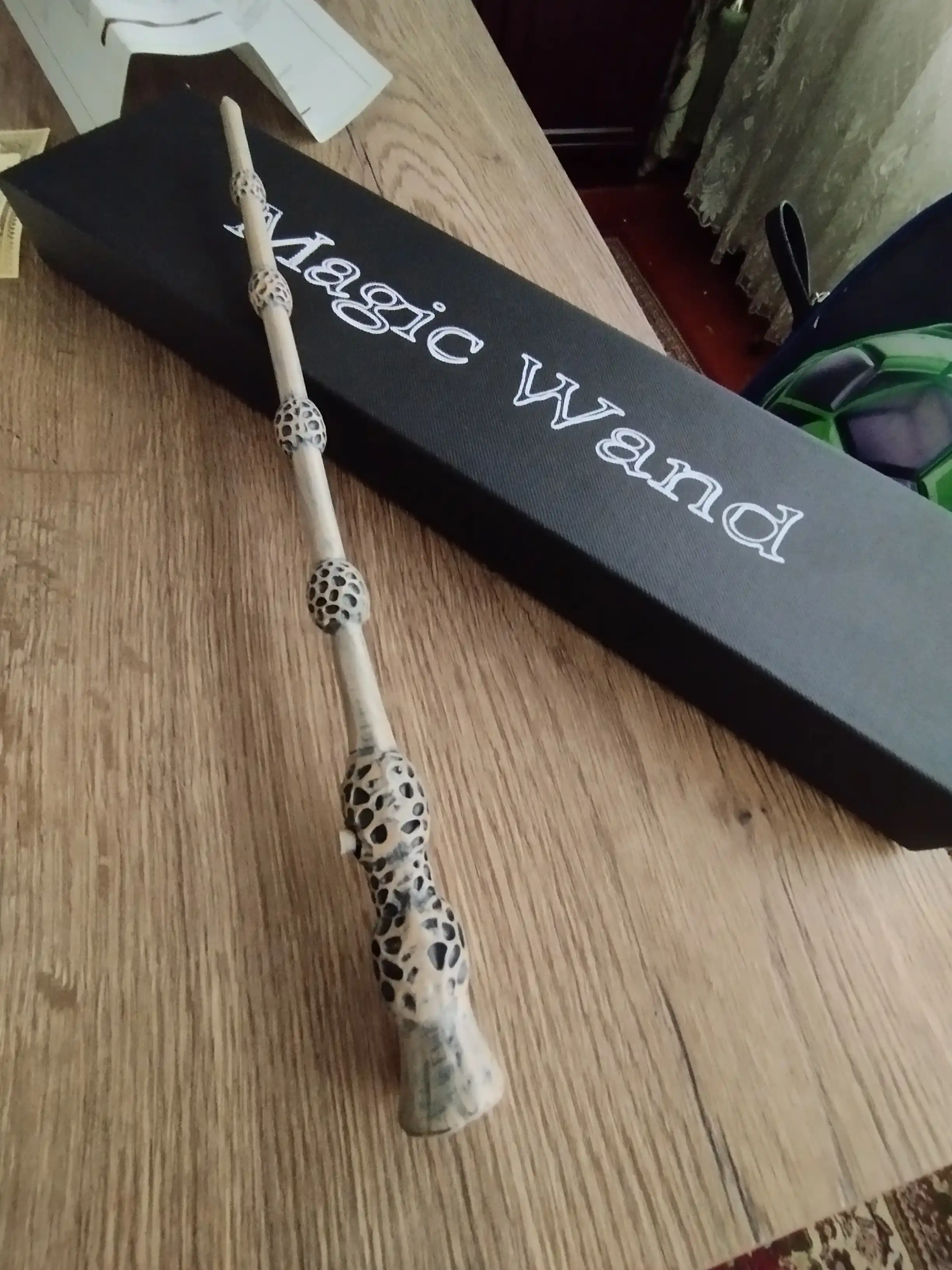 Chiroqli sehrli tayoqcha Harry Potter chiroq bilan, Dambldor, Garri Potter, Volendemort