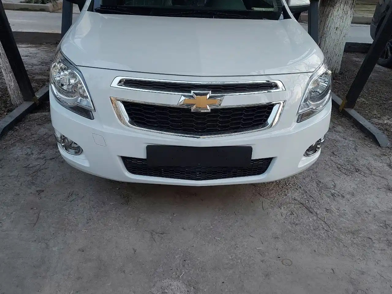 Никелевые накладки для противотуманной фары Chevrolet Cobalt, Matiz туманка ПТФ