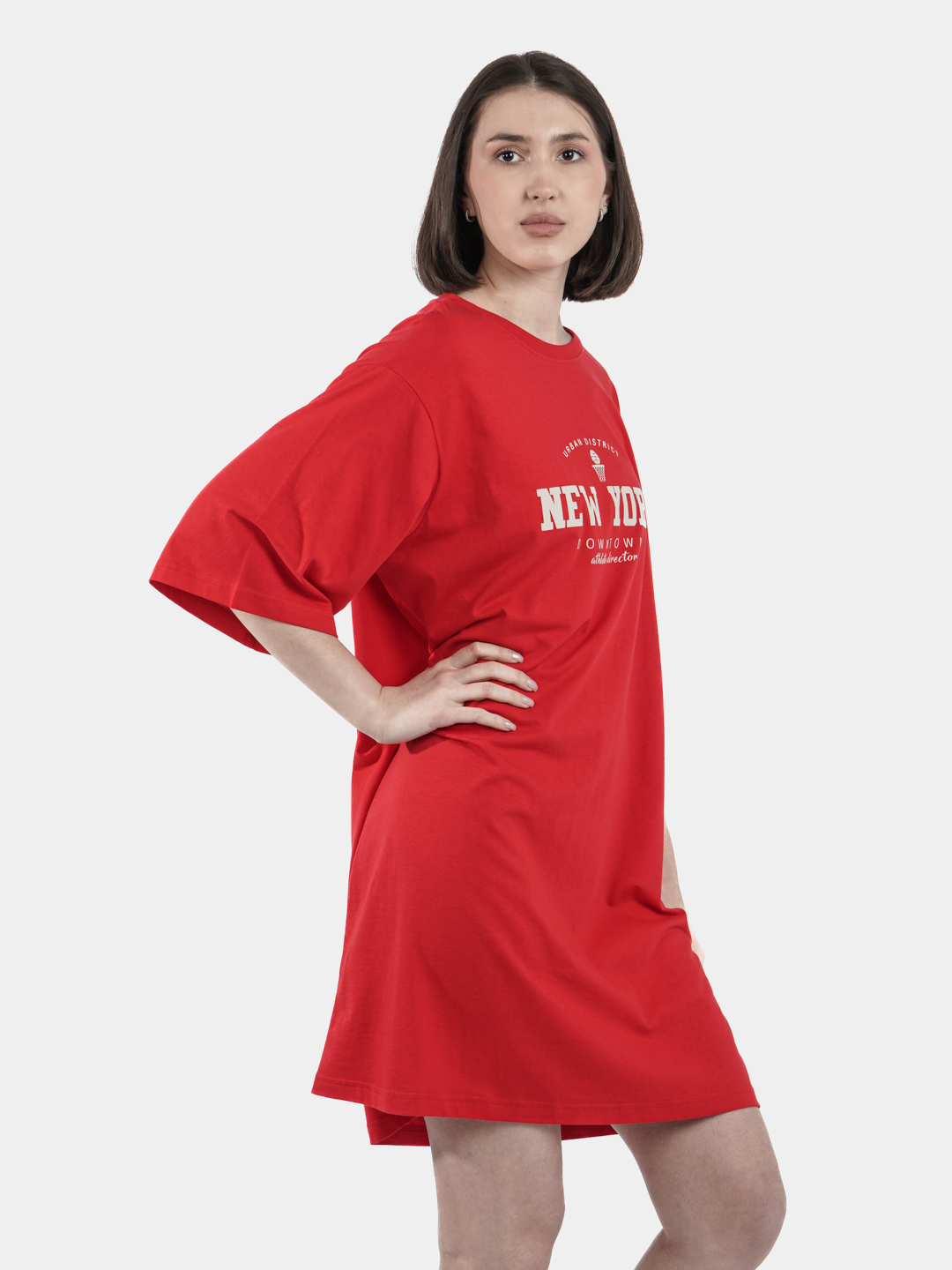 Yalangoch Lyusi Pinderning plyajdagi fotosurati