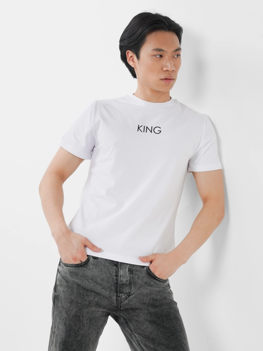 Erkaklar futbolkasi, printli KING