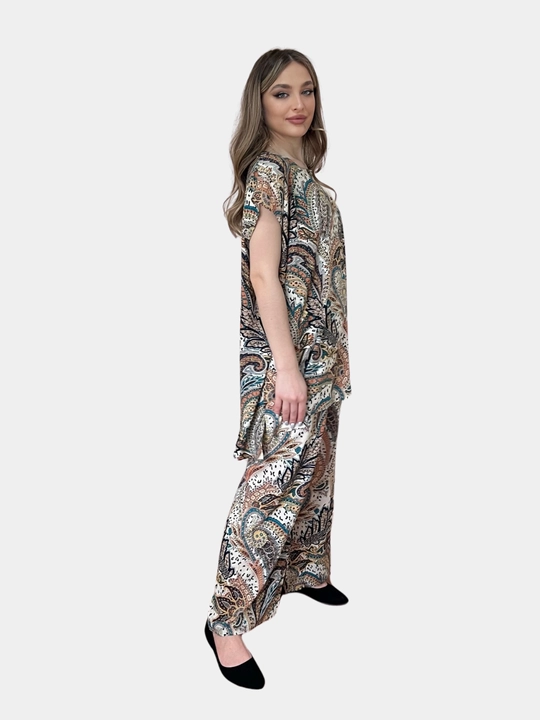 Ayollar kostyumi, oversize, tunika va shim, o‘lchami 46-52