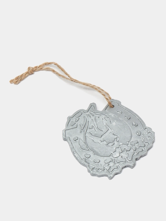 Taqa, dekor-amulet, devordagi bezak, old eshikda