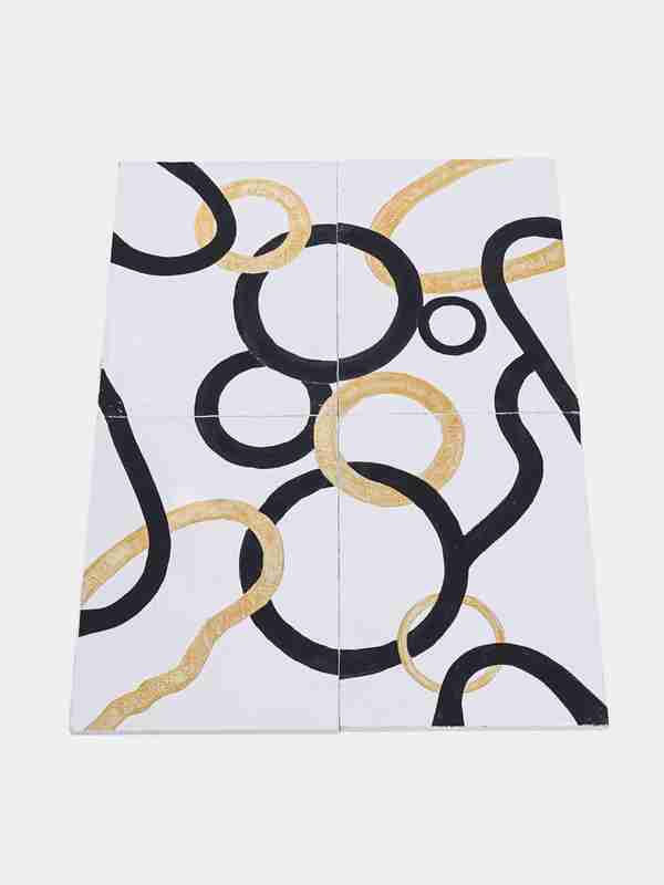 Femdom top va jinsiy olatni boglaydi