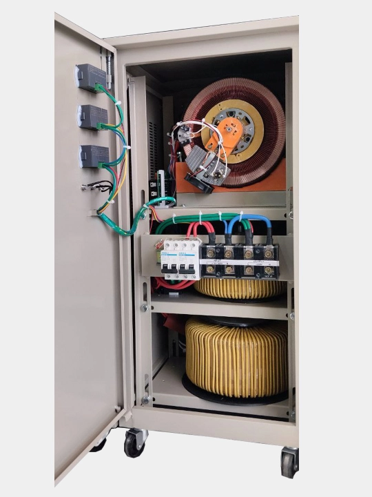 Латерный Стабилизатор напряжения Andeli SVC - D 30000, 30 кВт, 220 Вт