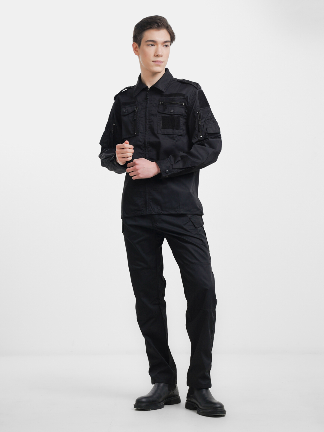 Belgoroddagi uyda fohisha Gruziya ayollari orasida jinsiy aloqa