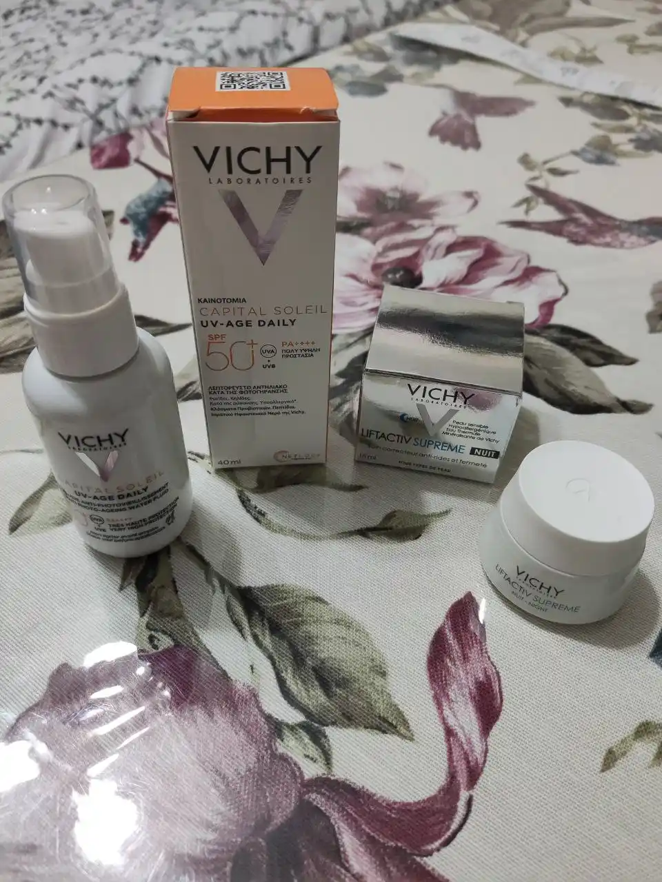 Vichy Capital Soleil UV-Age Daily Тонирующий солнцезащитный флюид SPF 50+, 40 мл